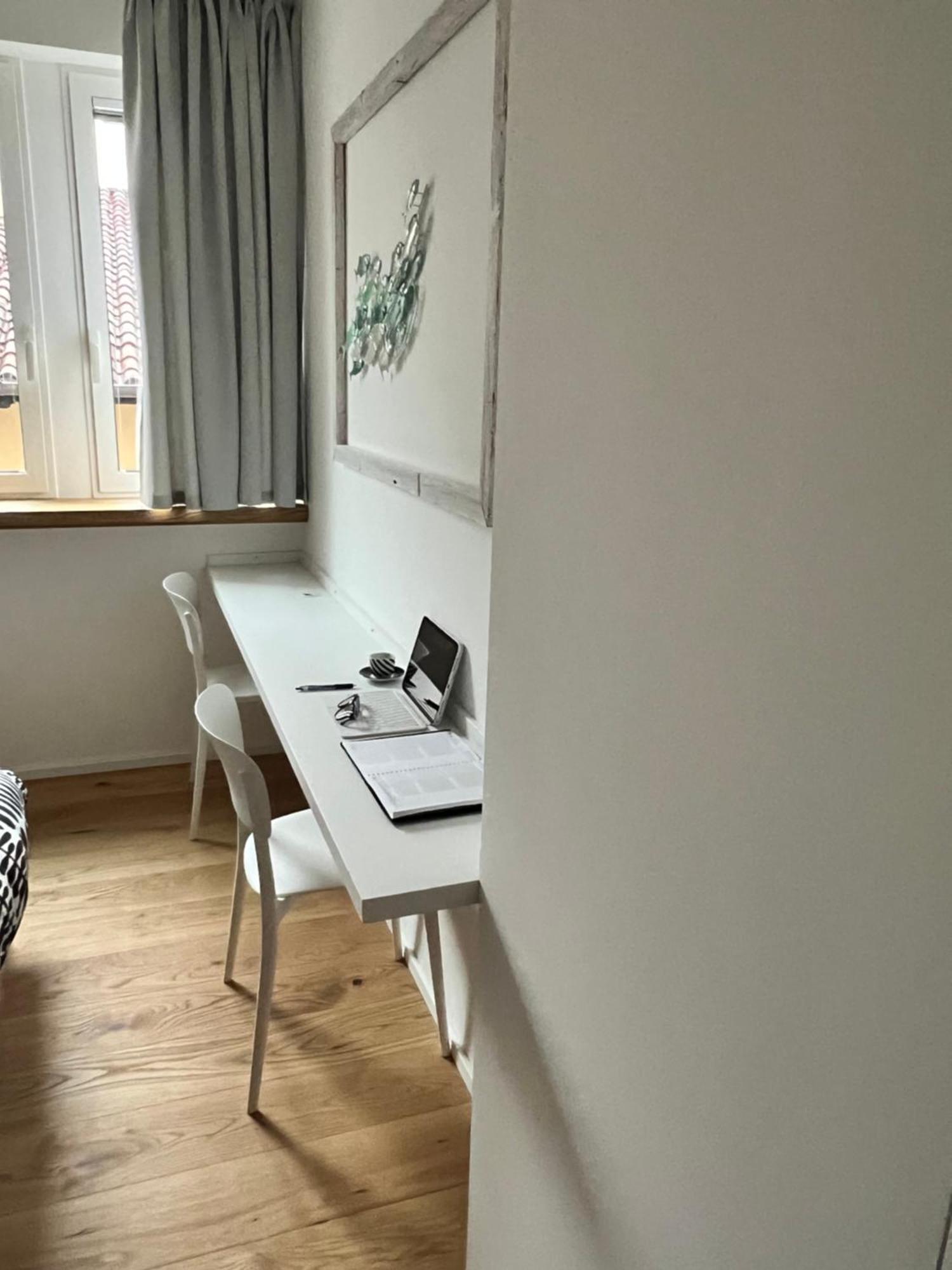Conte Cavour Apartment Udine Bagian luar foto